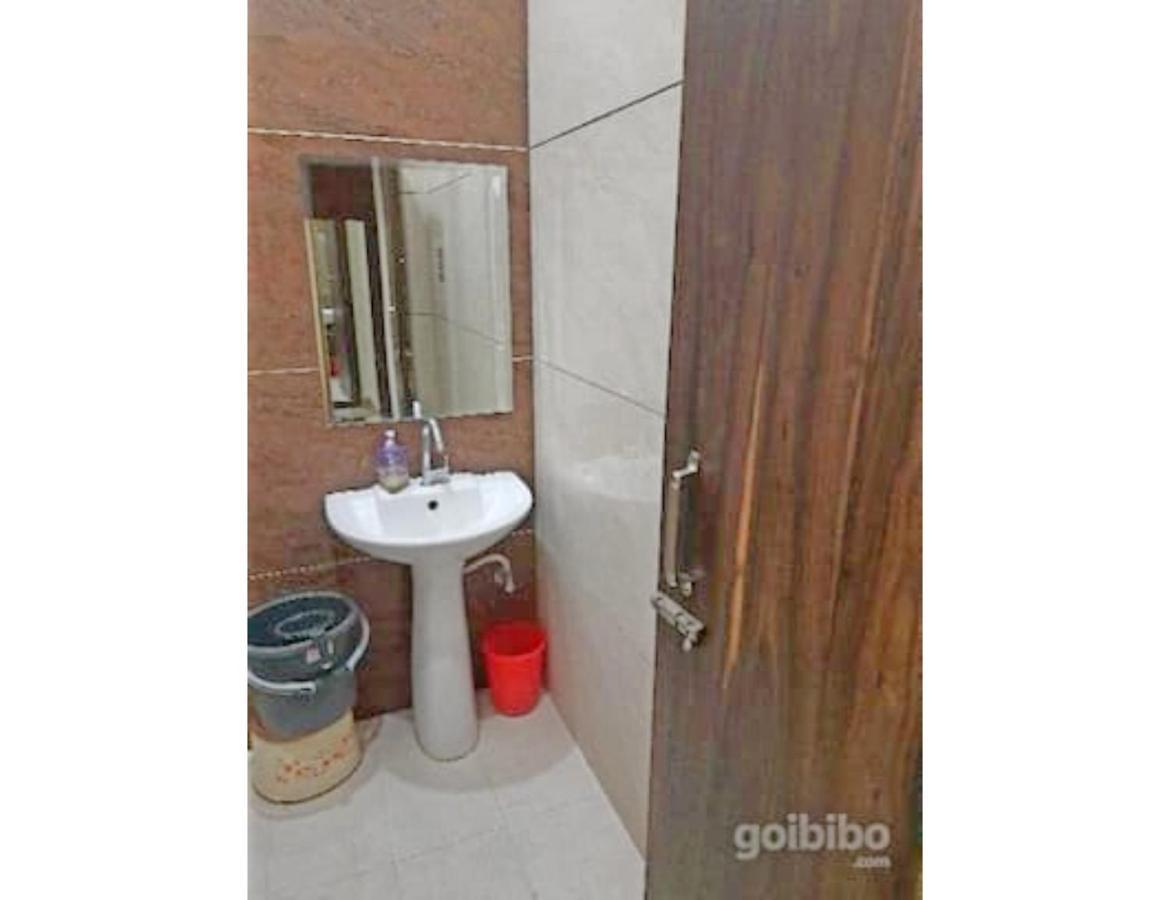 Hotel Basera Guest House, Saharanpur Exterior photo